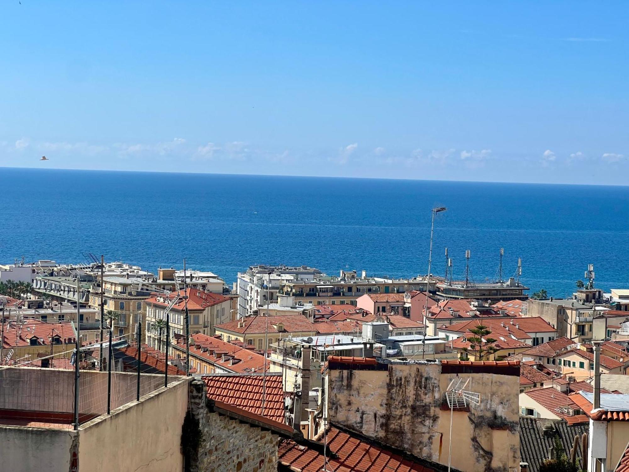 Suite Terrace In Pigna - Sanremo Exterior photo